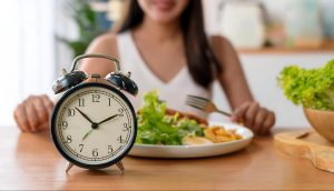 Benefits of intermittent fasting for weight loss and mental health